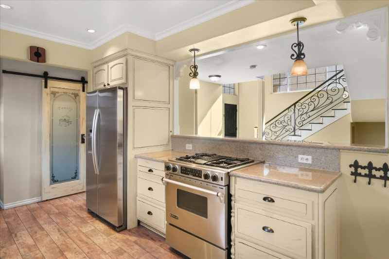 Building Photo - 24427 Ward St