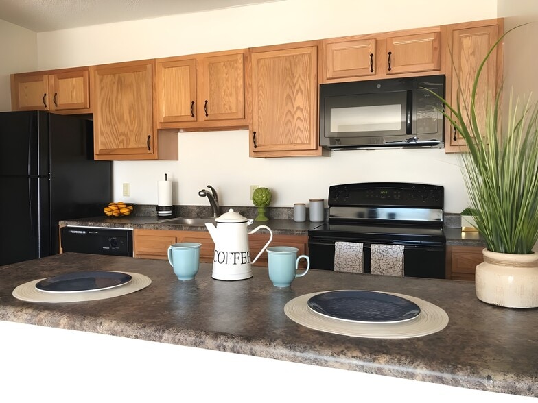 Building Photo - Brunswick Apartments