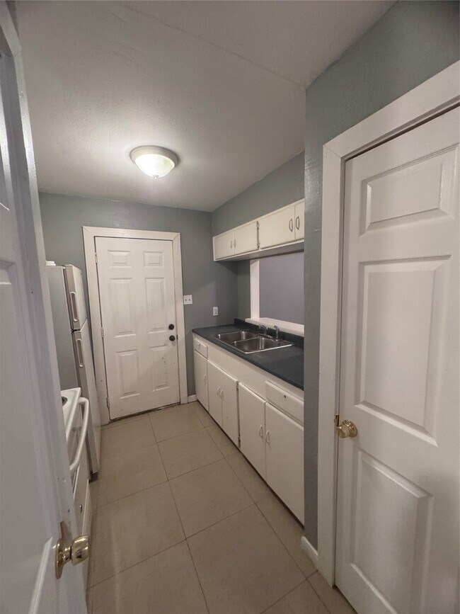 Building Photo - 4807 Mallow St