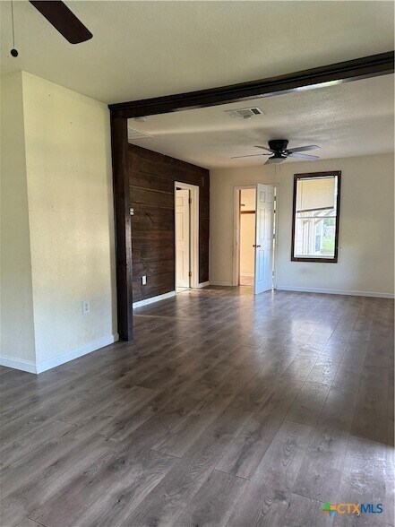 Building Photo - 504 S Brookman