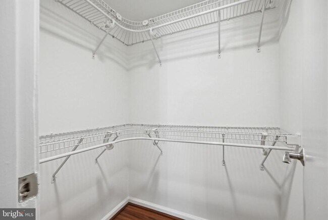 Building Photo - 1001 N Randolph St