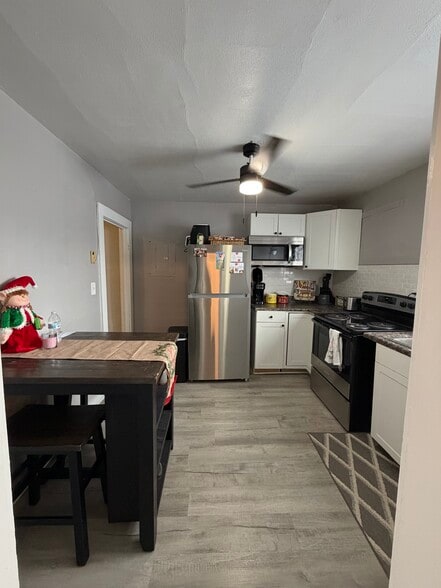 Building Photo - 207 S Jefferson St