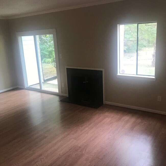 Building Photo - 3635 Maple Glenn Ln