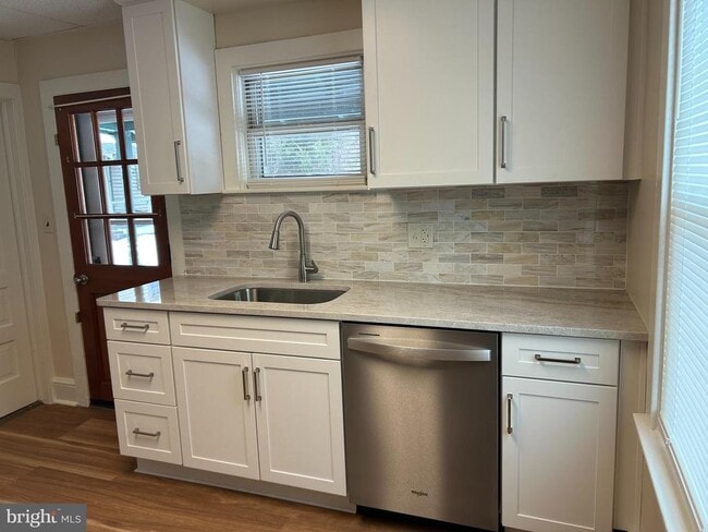 Building Photo - 815 W Baltimore Pike