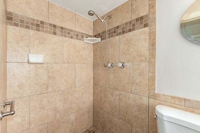 Building Photo - Renovated Urban Penthouse in Downtown Phoe...