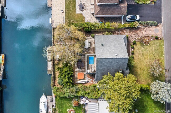 Building Photo - 23 Whiting Rd