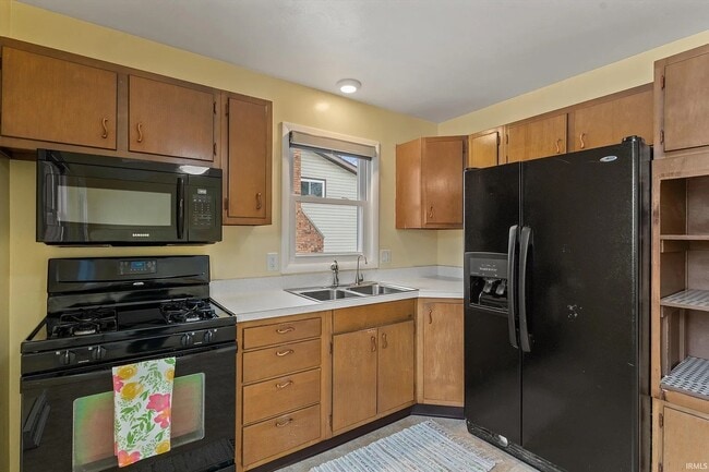 Building Photo - 1715 Rerick St