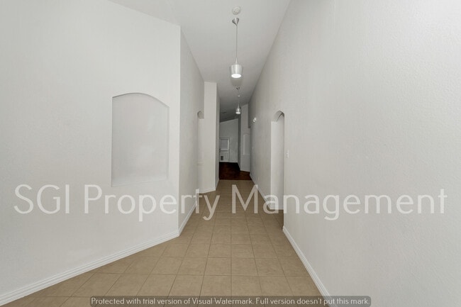 Building Photo - 10117 Sourwood Dr