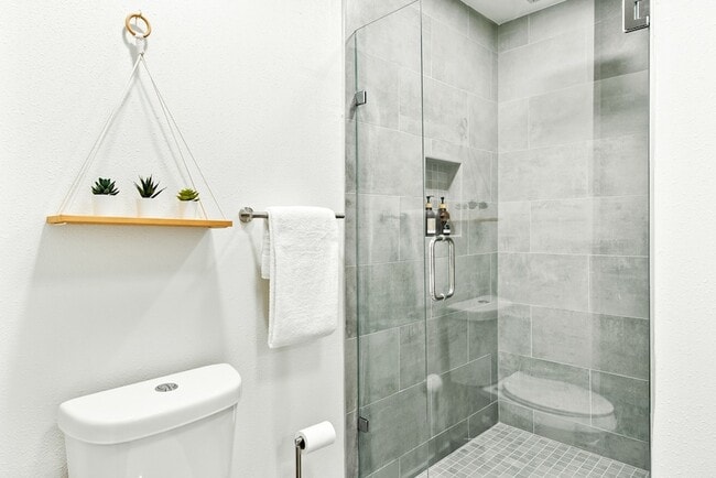 Building Photo - 2321 Muret St