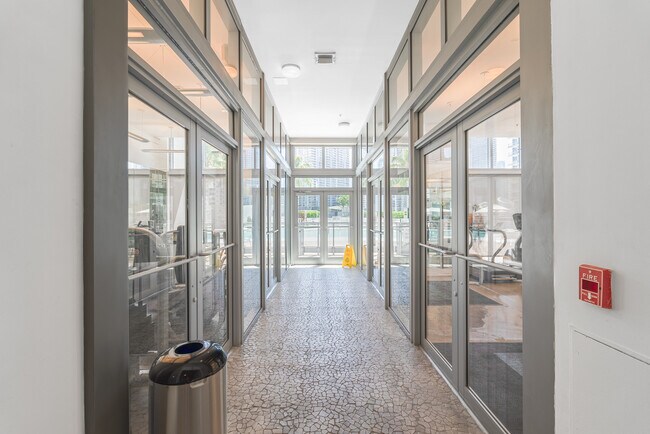 Building Photo - 90 SW 3rd St