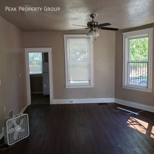 Building Photo - 2316 Rohs St