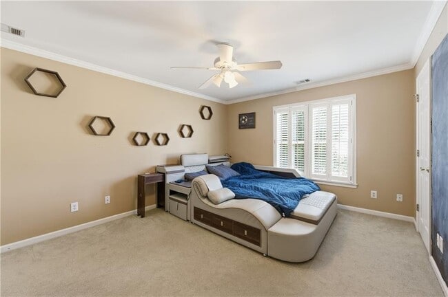 Building Photo - 200 Azalea Cove Ln