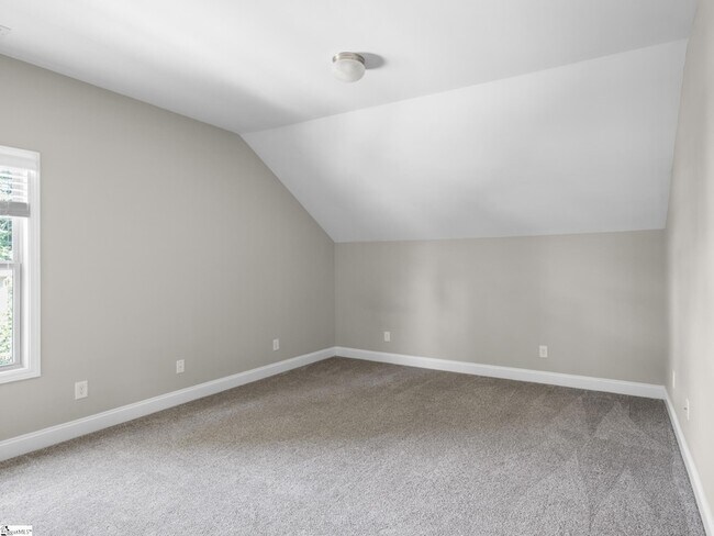 Building Photo - 108 Ariel Way