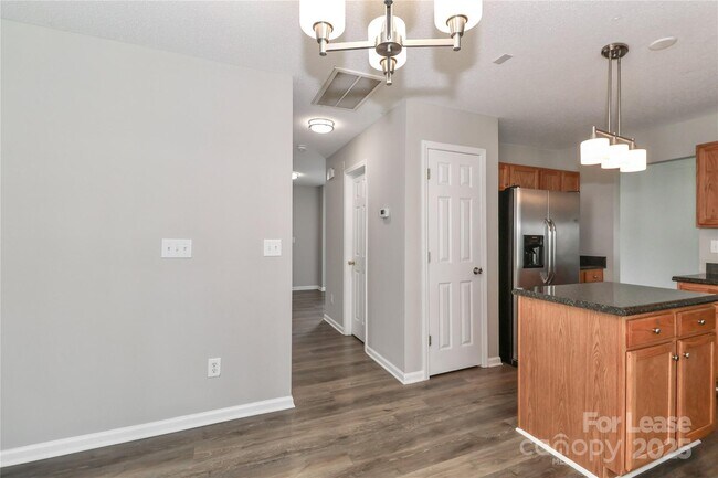Building Photo - 109 Pleasant Grove Ln
