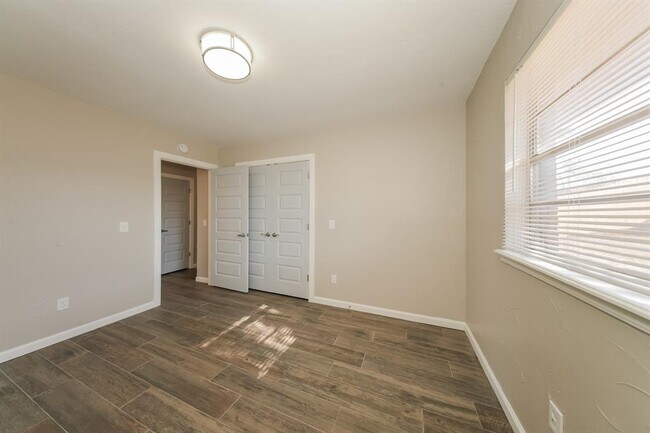 Building Photo - 8512 NW 86th St