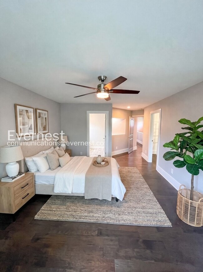 Building Photo - 3-Bed/2.5-Bath Home/Available Now!