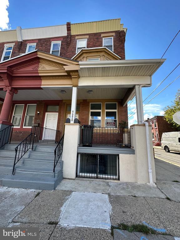 Building Photo - 1920 W Berks St