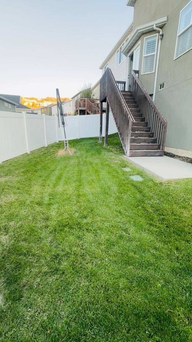 Building Photo - 169 E Ridgeline Wy