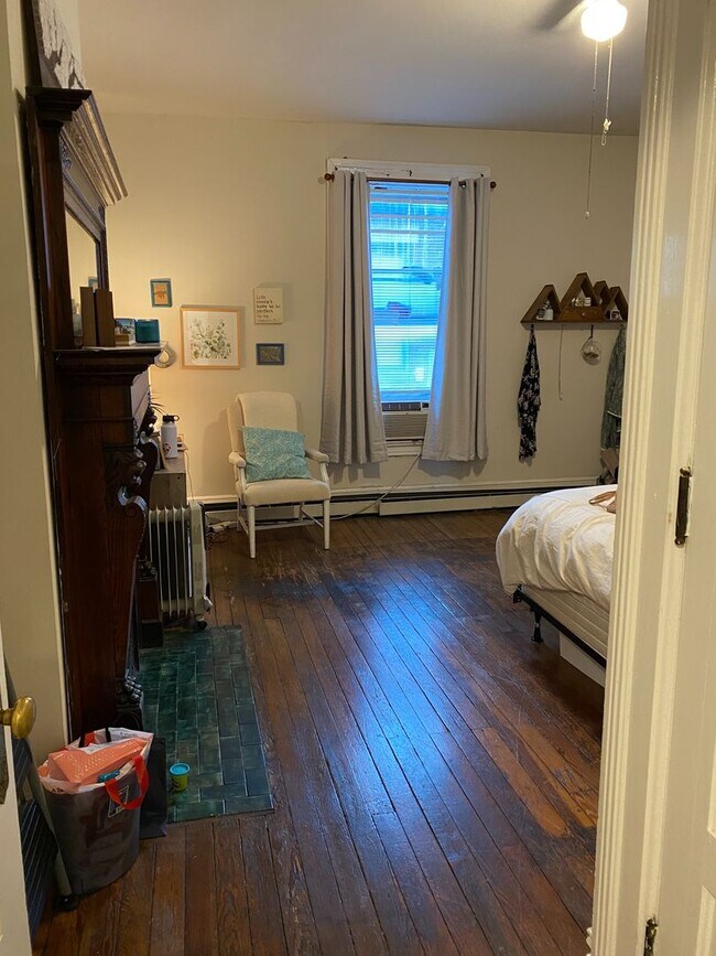 Building Photo - 312 S Upper St