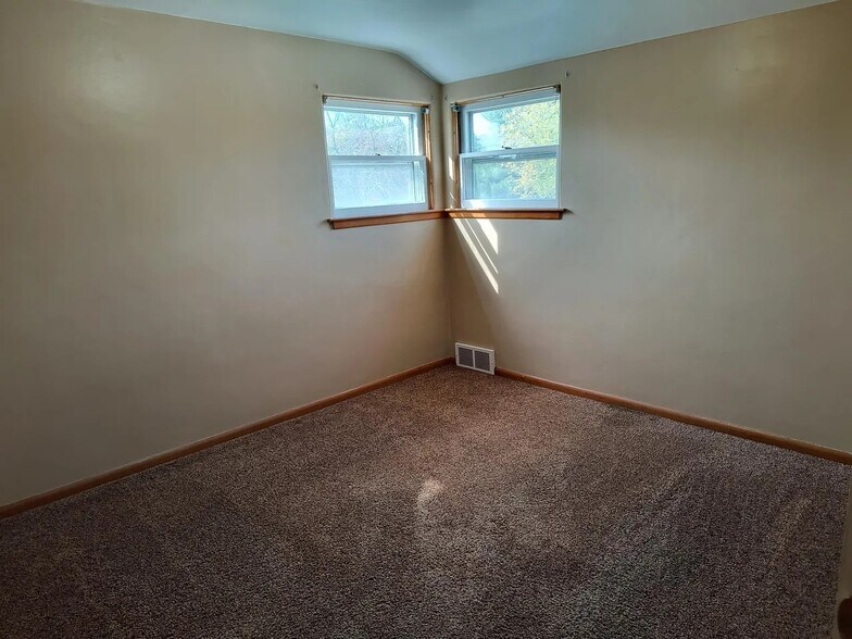 Building Photo - 1256 Arlington Ave