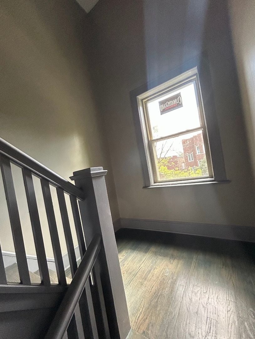 Building Photo - 7730 S Cornell Ave