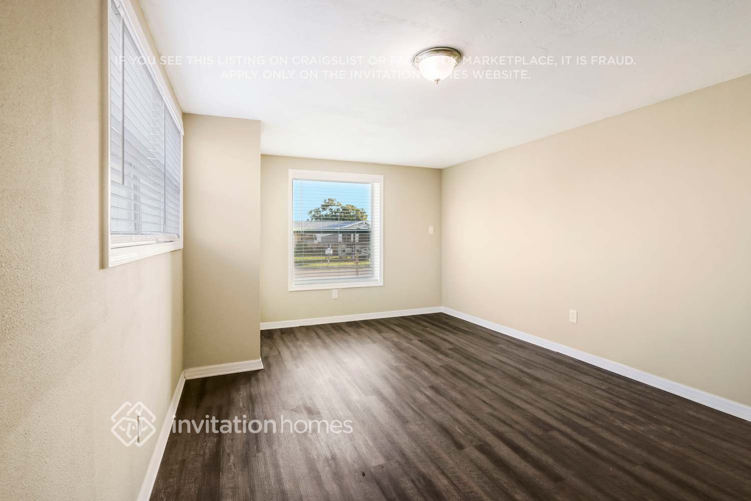 Building Photo - 8018 Pineapple Ln
