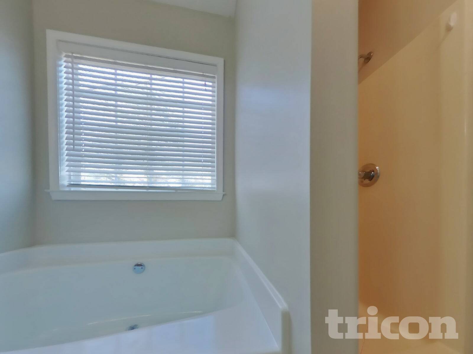 Building Photo - 125 Palm Lake Dr