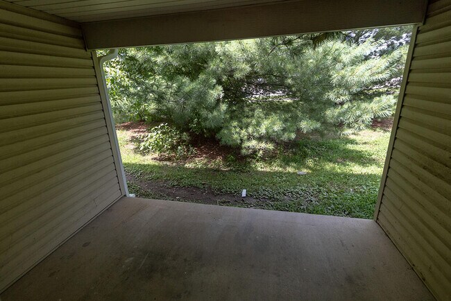 Building Photo - 1633 Citadel Dr