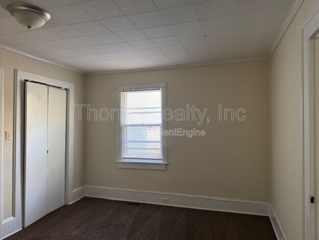 Building Photo - 940 Blandwood Ave