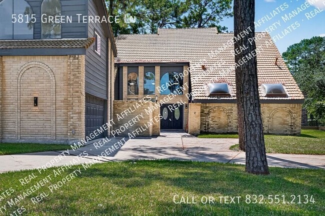 Building Photo - 5815 Green Terrace Ln