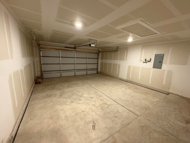 Building Photo - 3021 140th St
