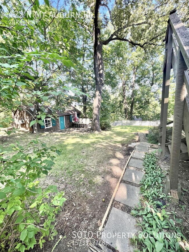 Building Photo - 422 N Mt Auburn Rd