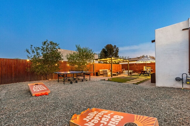 Building Photo - 1314 S 8th Ave