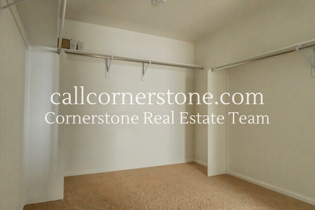 Building Photo - 10011 Seawolf Dr