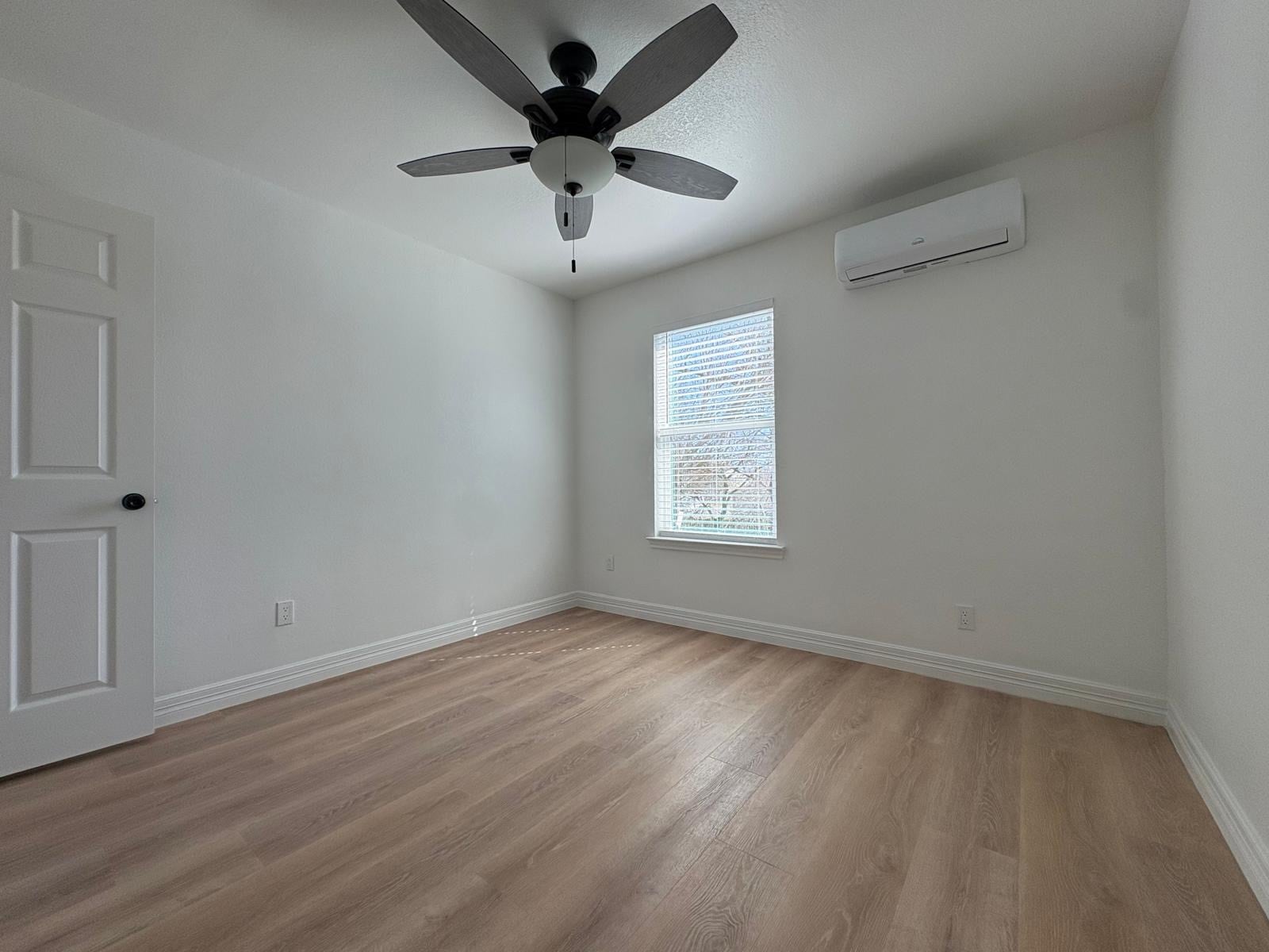 Building Photo - 1207 2nd Ave N