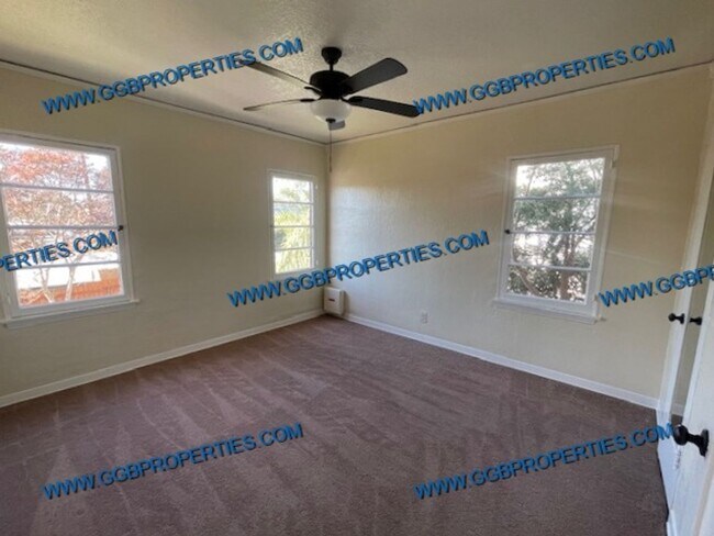 Building Photo - 2209-2211 Eucalyptus Ave