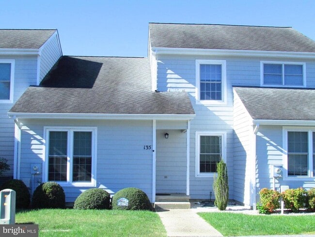 Building Photo - 31079 Crepe Myrtle Dr