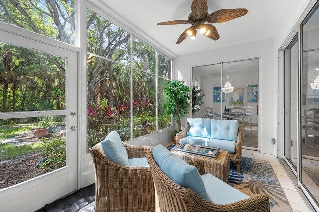 Building Photo - Tarpon Cove condo - close to the beach. Yacht club membership is available.