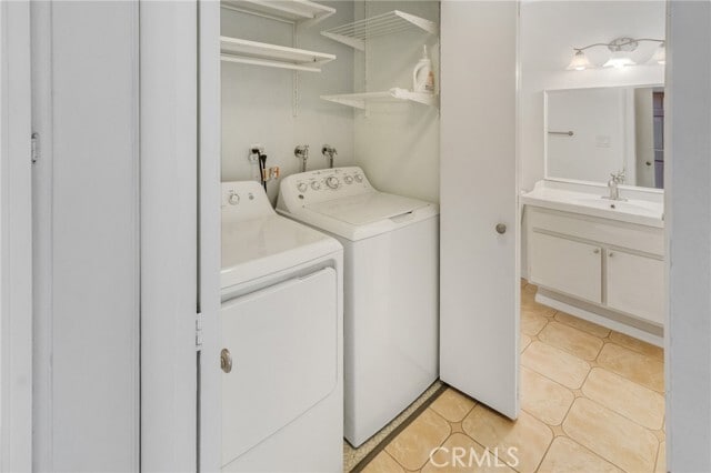 Building Photo - 1122 S Clifpark Cir