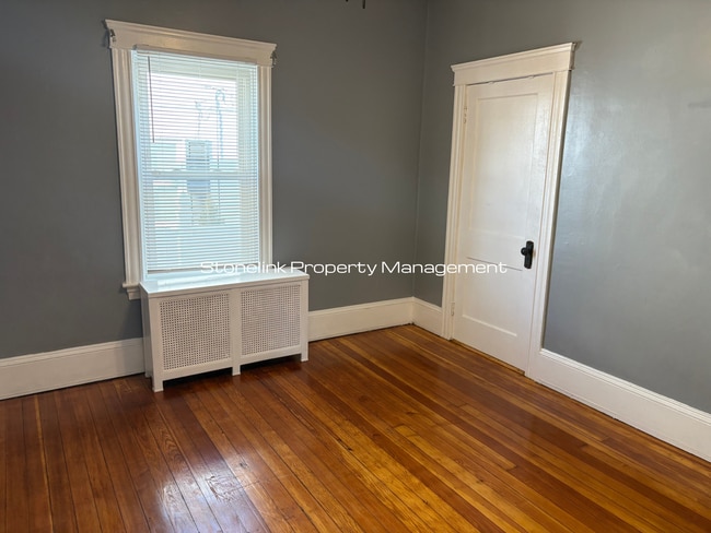 Building Photo - 192 Chandler Ave