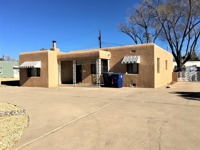 Building Photo - Single Story | Prime Location | Nob Hill L...