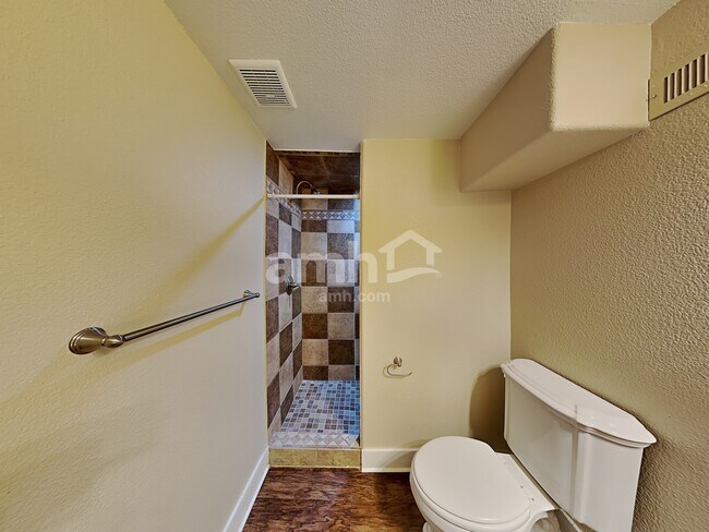 Building Photo - 342 W Prestwick Way