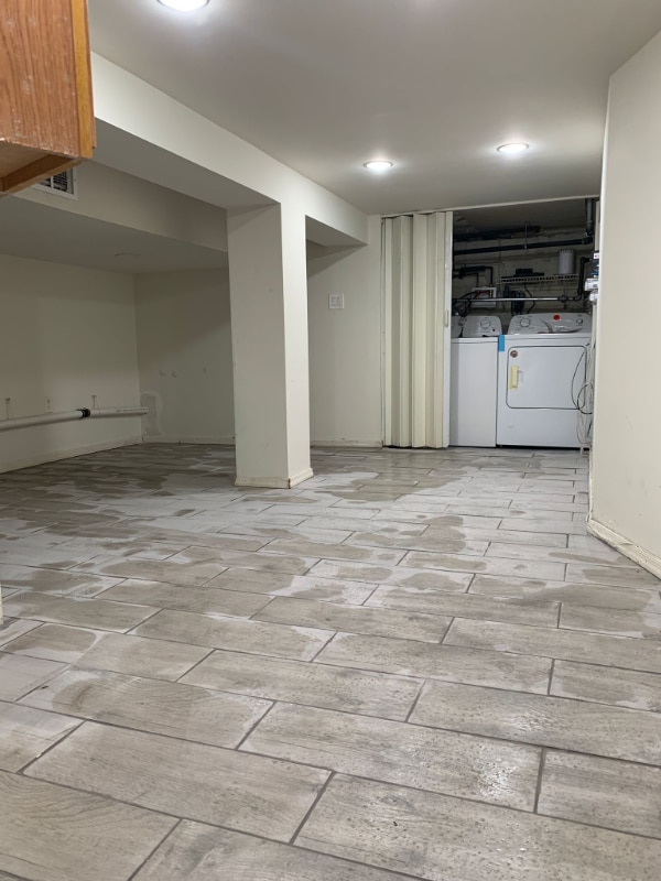 Building Photo - 156 Beach St