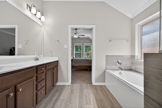 Building Photo - 4550 Shallow Ember Dr