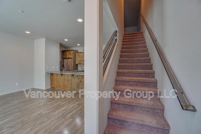 Building Photo - 187 N 44th Pl