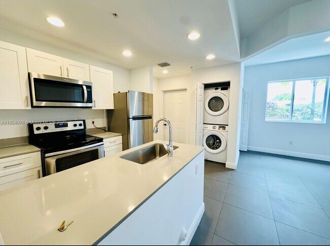 Primary Photo - 346 NW 35th St
