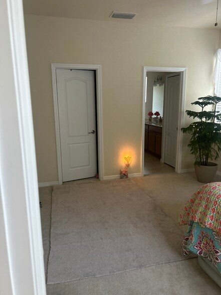 Building Photo - 11707 Breadfruit Ln