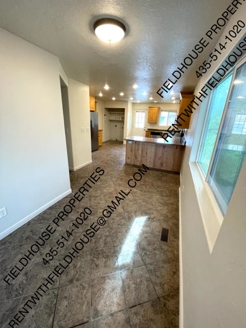 Building Photo - 42 E 400 S