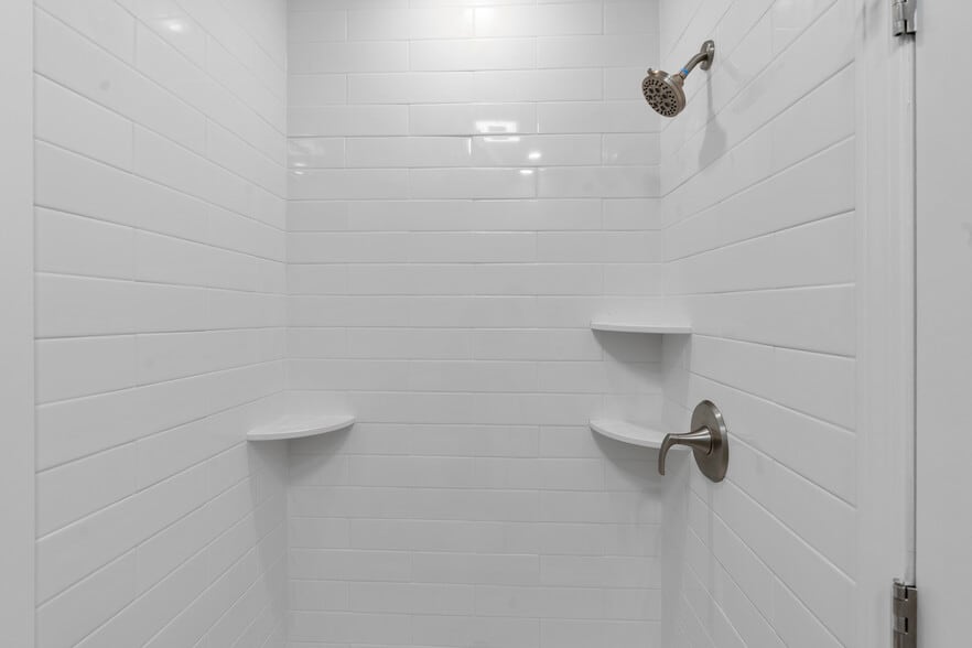 Building Photo - 376 Arnolds Neck Dr