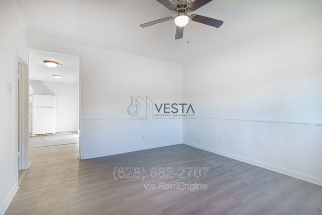 Building Photo - 130 Reems Creek Rd